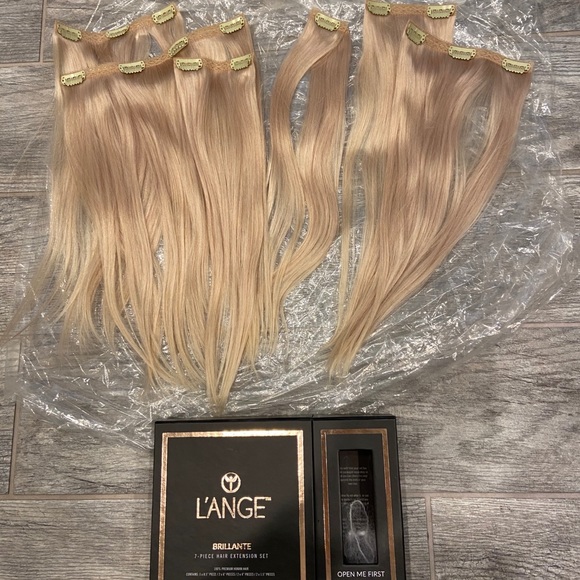 L'ange Brillante 7 Piece Hair Extensions Platinum - Picture 3 of 6